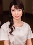 葉月英里