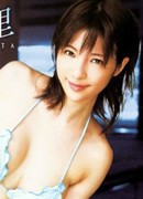 新村あかり