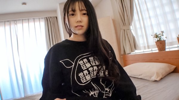 応募素人、初AV撮影 83 バンドの追っかけをしているアパレル勤務の小動物系ガール。こんな見た目でライブではヘッドバンしてます!!バンドのためにひと肌脱ぎます。Fカップ巨乳ともっちり美尻をヘッドバン以上に激しく振ります!! MGS