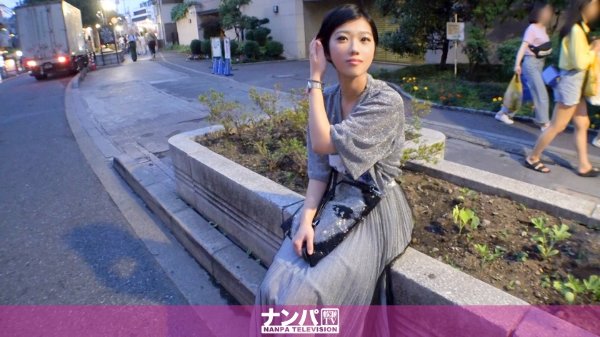 マジ軟派、初撮。 1373 夜の裏原で黒髪ショートのオシャレ女子を突撃ナンパ!『ファッションインタビュー』というキラーワードにまんまと釣られてホテルへ! MGS