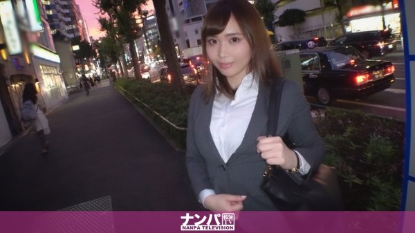 マジ軟派、初撮。 1376 インタビューの為に撮影に応じてくれた癒し系OL 恋愛のアドバイスと称してキスを迫れば戸惑いながらも男優のテクに顔をとろけさせ、そのまま流されてオナニー→セックス 経験したことのない激しいピストンに背を仰け反らせてイき乱れる! MGS