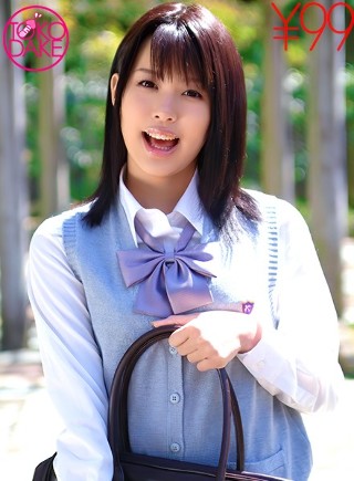 【お得】デビュー作なのにカメラを見続けるセックスに挑戦する美少女!ホントはカメラ見ないといけないのに、デカチンが気持ち良くて余裕なさそう。頑張ってカメラを見つめてくれるも、正常位・騎乗位・横バックとデカチン責めに苦戦。最後は濃厚精子を顔射。 葵つかさ