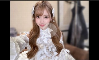【顔出し解禁】”フォロワー急増中18歳美女コスプレイヤー”衝撃出演。危険日中出し希少映像『1時間24分』。※残りわずか - 素人