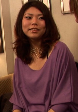 [街で見かけた服の上からでも巨乳とわかる美形ちゃんをナンパしてホテルにお持ち帰り 2人のナンパ師に半ば強引に弄られるドスケベ開花！ （M555G-10）]