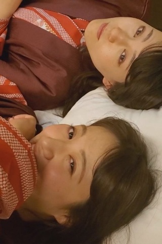 [旅行で気が緩んだ人妻社員たちとの爛れきった一夜]