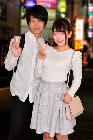 [When male and female friends who missed the last train are alone at a love hotel, will they try to have continuous ejaculation sex for 100,000 yen each? ? 7 Even though she has a boyfriend, the female college student's pussy is swallowed up by the naughty atmo]