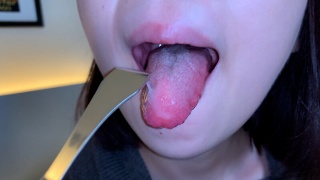 [香椎佳穂の濃厚淫美な舌磨き]