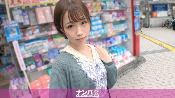 マジ軟派、初撮。 1708 男ウケ必死の清楚で可愛らしいJDをナンパ!M気質な性癖があらわになり、イラマで嗚咽&首絞めピストンで咳き込み中イキ!ご奉仕するときの上目遣いもバッチリ男心を鷲掴み!やっぱこういう子ほど遊んでるんだよなぁ… MGS