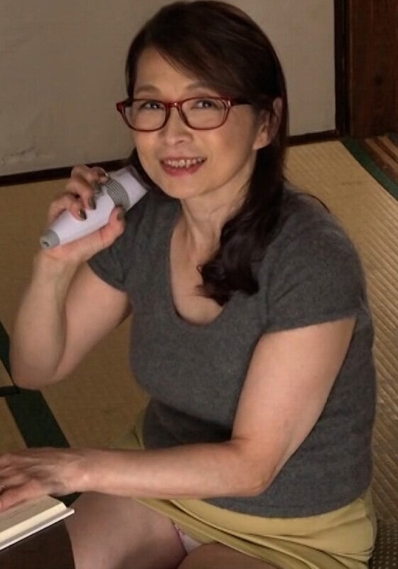 嫁と不仲になってしまった娘婿が欲求不満と寂しさから義母に中出ししてしまい…。昭和の官能エロス!