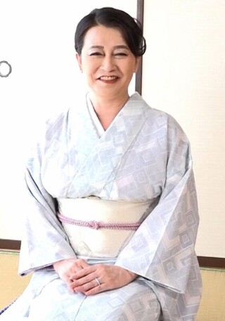 [和服姿の爆乳おばさん！アダルトグッズのモニターからあれよあれよのAV出演！緊張から人生最高イキ過ぎ性交！]