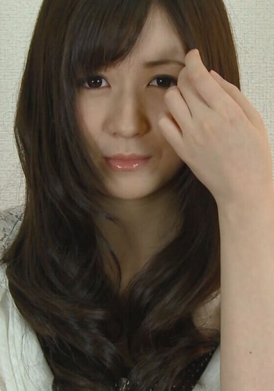 色白で透明感バツグンの素人娘！可愛いビン立ち乳首をローターで攻めたらアソコはぐしょぐしょ！ガチハメ大量顔射でイキまくり！