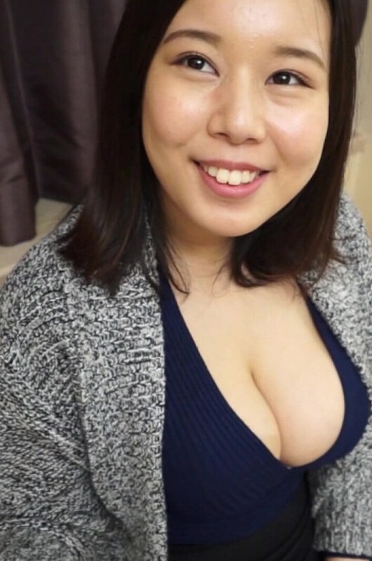 デカすぎる&hellip;&hellip;。爆乳むちむち人妻さんがこっそり不倫。